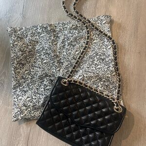 Elegant Black Quilted Rebecca Minkoff Chain Bag